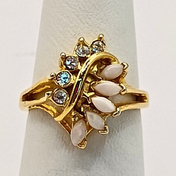 VTG 60s Womens Moissanite Faux Opal Gold Plated Cluster Ring  Size 7 Flower Leaf - Picture 1 of 7